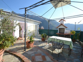 Modern Holiday Home in Montignoso near Aghinolfi Castle Montignoso